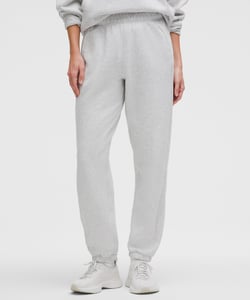 Track Stock of Scuba Mid-Rise Oversized Jogger *Regular - Heathered Core Ultra Light Grey