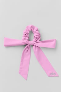 Track Stock of Alo Love Knots Tie Scrunchie - Candy Heart Pink