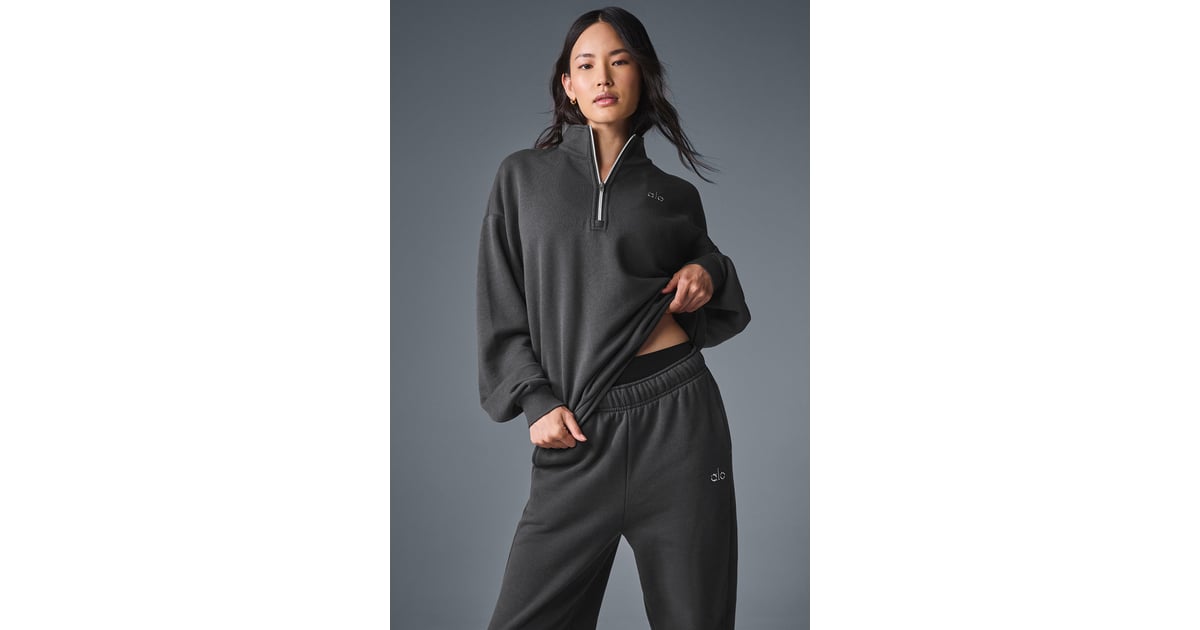 Track Alo Accolade 1/4 Zip Pullover - Anthracite - Xxs at Alo Yoga