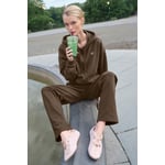 Track Stock of Alo Accolade Hoodie - Espresso - Xs