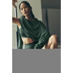 Track Stock of Alo Accolade Crew Neck Pullover - Clover Green - Xl