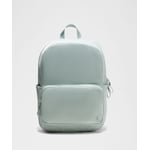 Track Stock of Everywhere Backpack 22L - Pelican/Sheer Oak - ONE SIZE