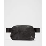 Track Stock of Everywhere Belt Bag 1L - Floral Camo Black Multi/Black/Silver - ONE SIZE