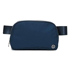 Track Lululemon Everywhere Belt Bag 1L (True Navy) at Amazon Track Lululemon Everywhere Belt Bag 1L (True Navy) at Amazon