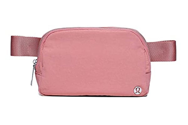 Track Lululemon Everywhere Belt Bag 1L (Deco Pink) at Amazon