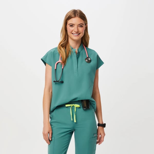 Track Figs Rafaela Oversized Scrub Top - Cactus - XS - Regular at Figs